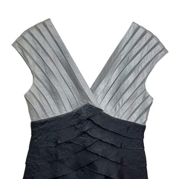 Adrianna Papell Size 8 Silver Gray Metallic Tiered Shuttered Ruffle Dress - Picture 2 of 7